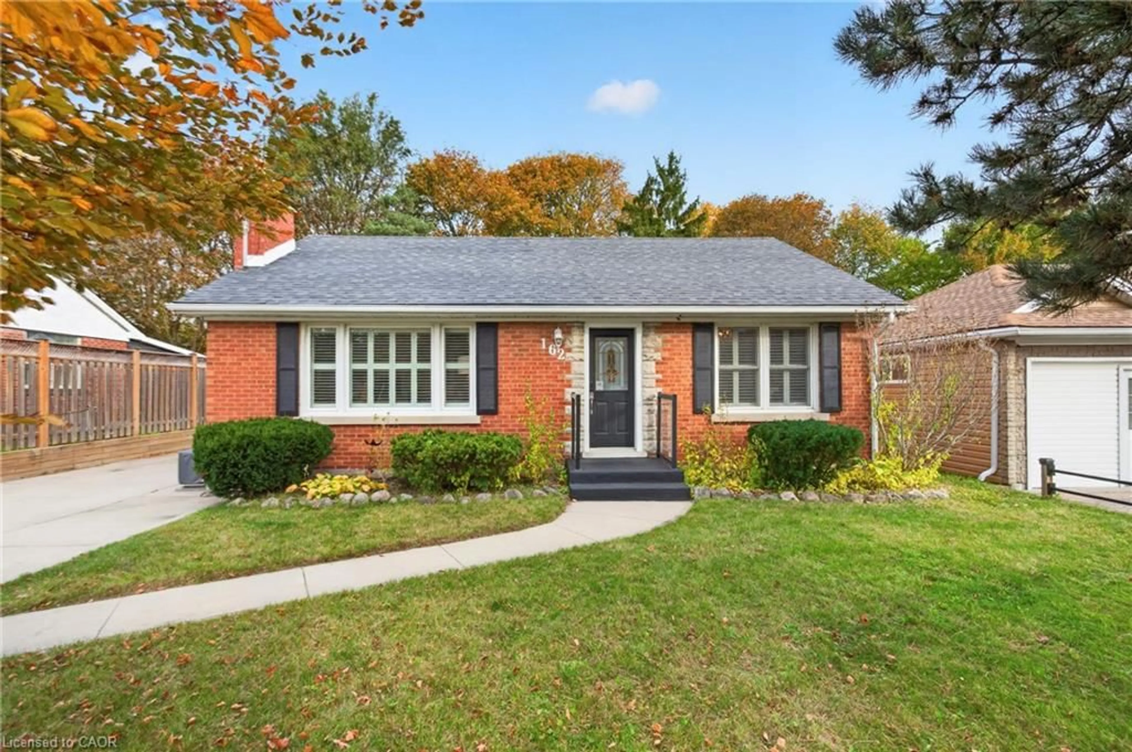Home with brick exterior material, street for 162 Fairfield Ave, Kitchener Ontario N2H 6C5