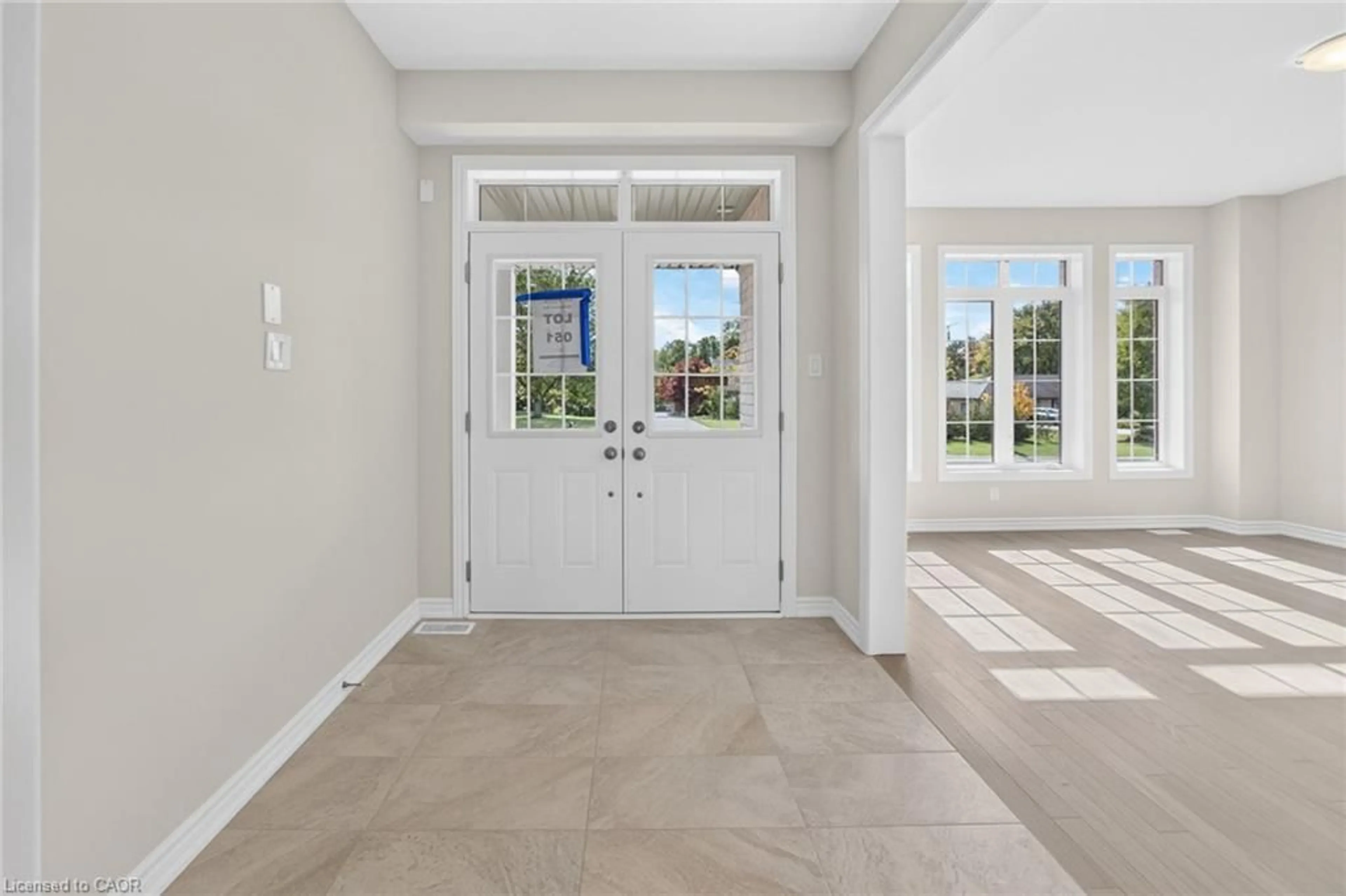Indoor entryway for 168 Bendemere Rd, Paris Ontario N3L 0R5