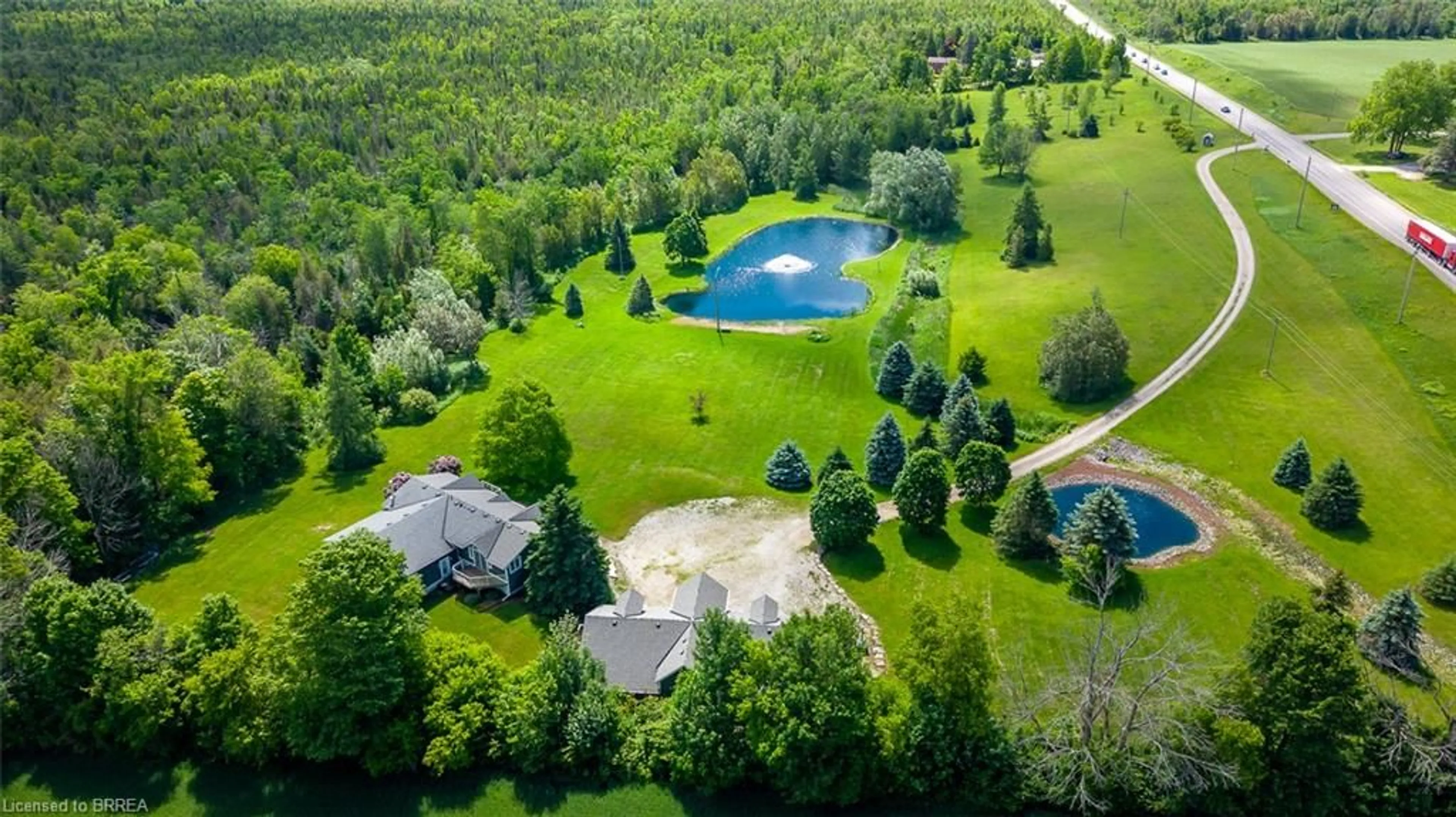 A pic from outside/outdoor area/front of a property/back of a property/a pic from drone, unknown for 5169 Wellington Rd 125 Rd, Erin Ontario L7J 2L8