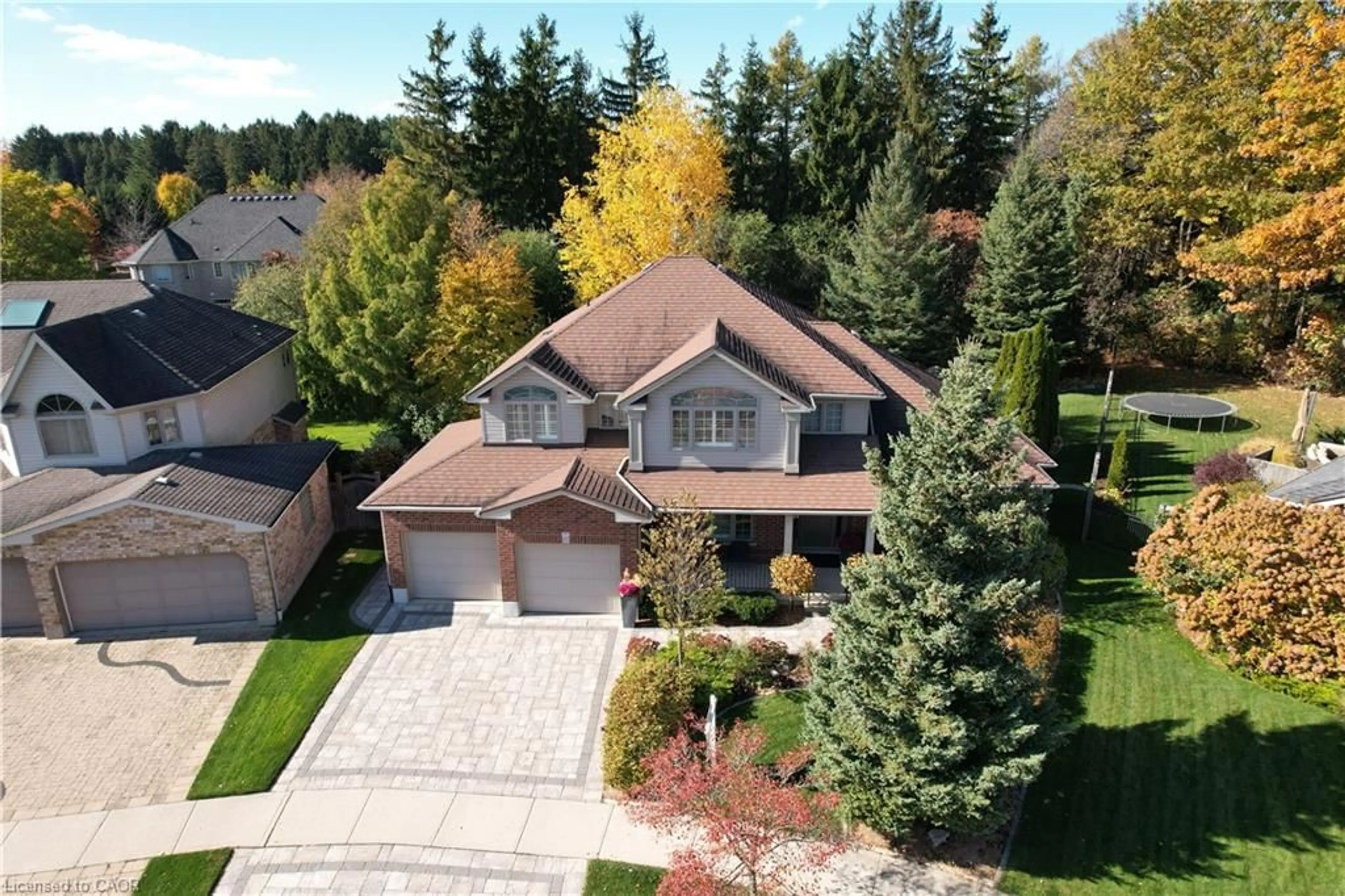 A pic from outside/outdoor area/front of a property/back of a property/a pic from drone, street for 43 Wagon St, Kitchener Ontario N2P 2T5