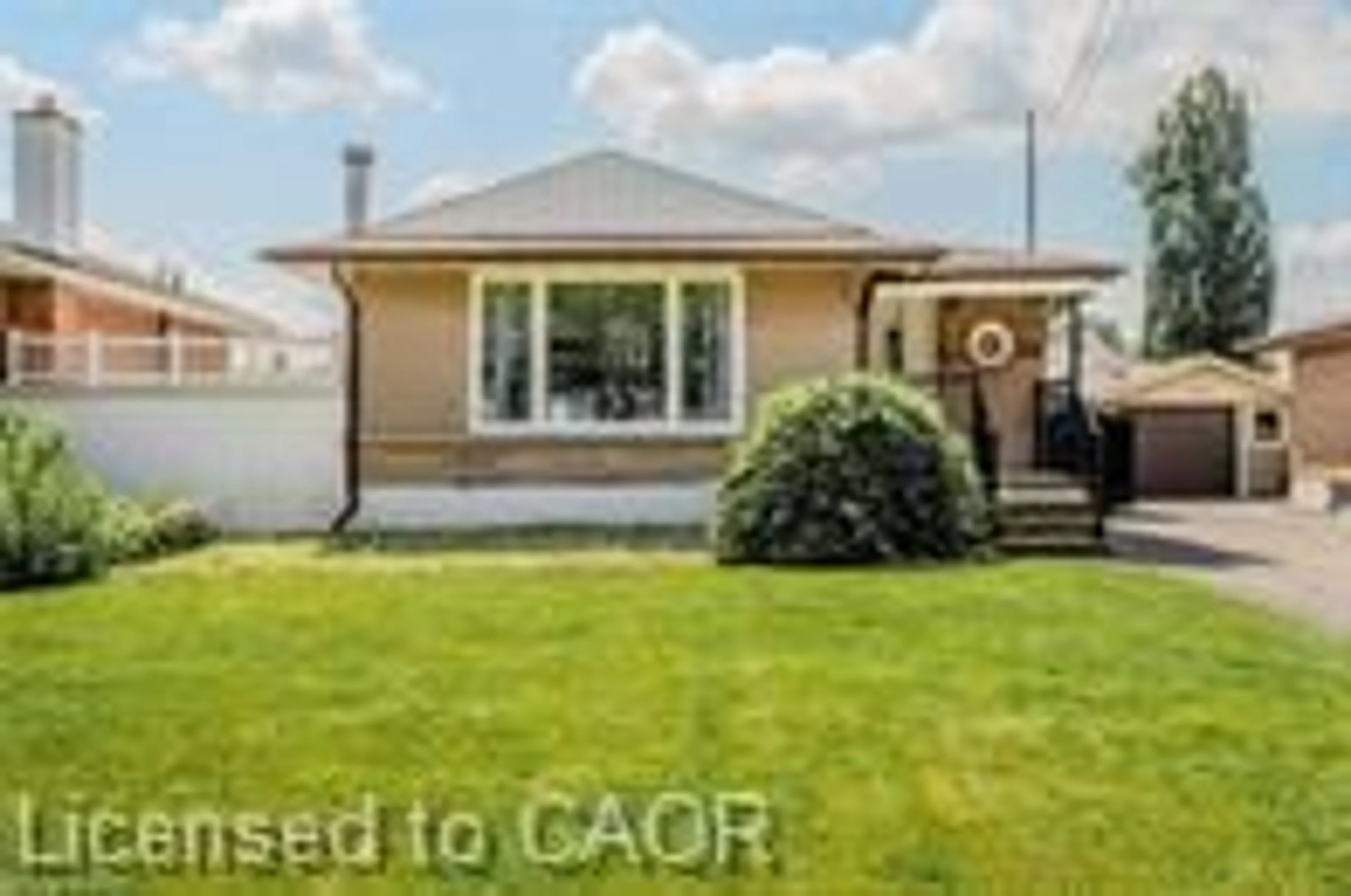 Home with vinyl exterior material, street for 50 Grandfield St, Hamilton Ontario L8T 2H2