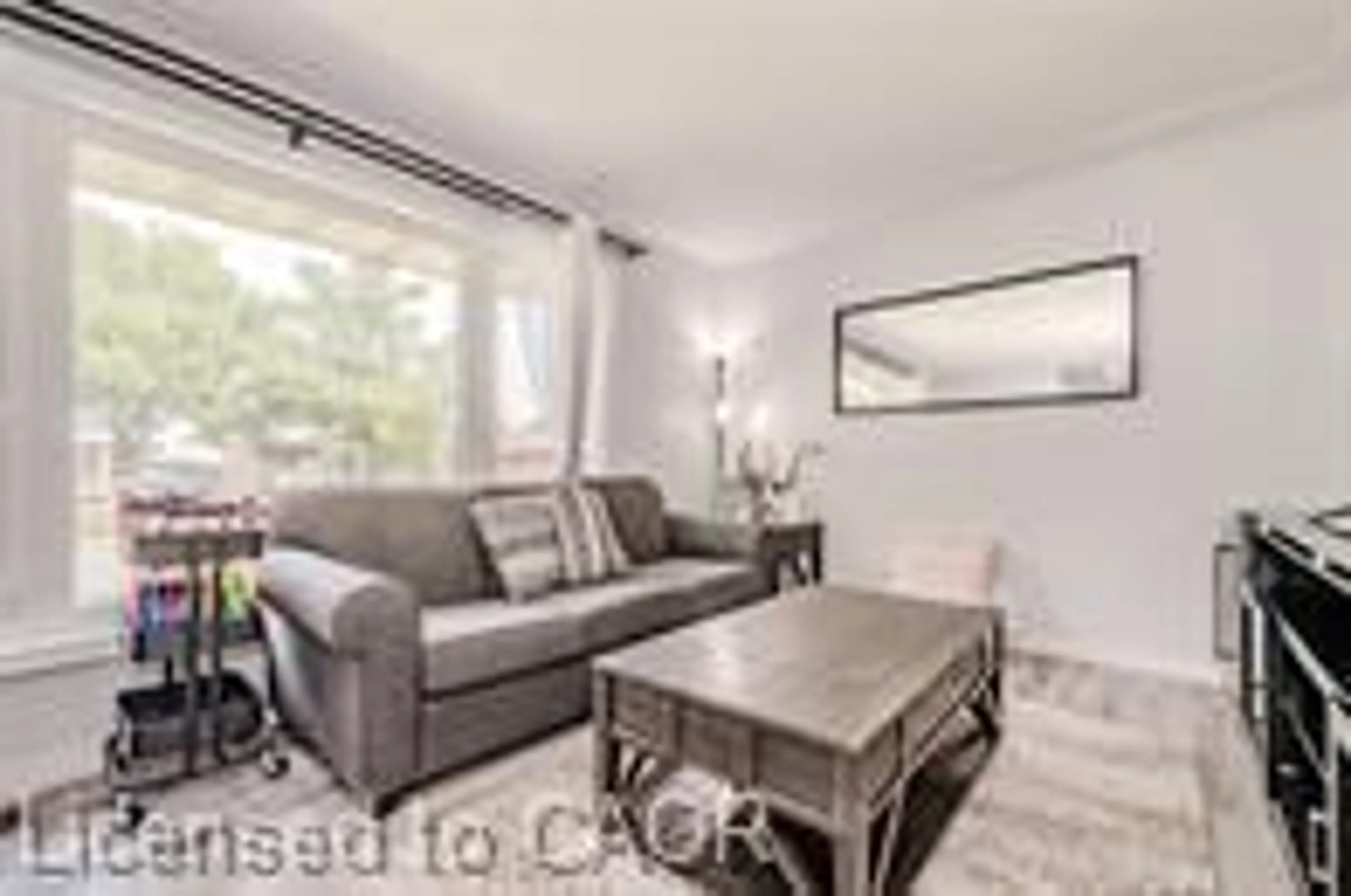 Living room with furniture, unknown for 50 Grandfield St, Hamilton Ontario L8T 2H2