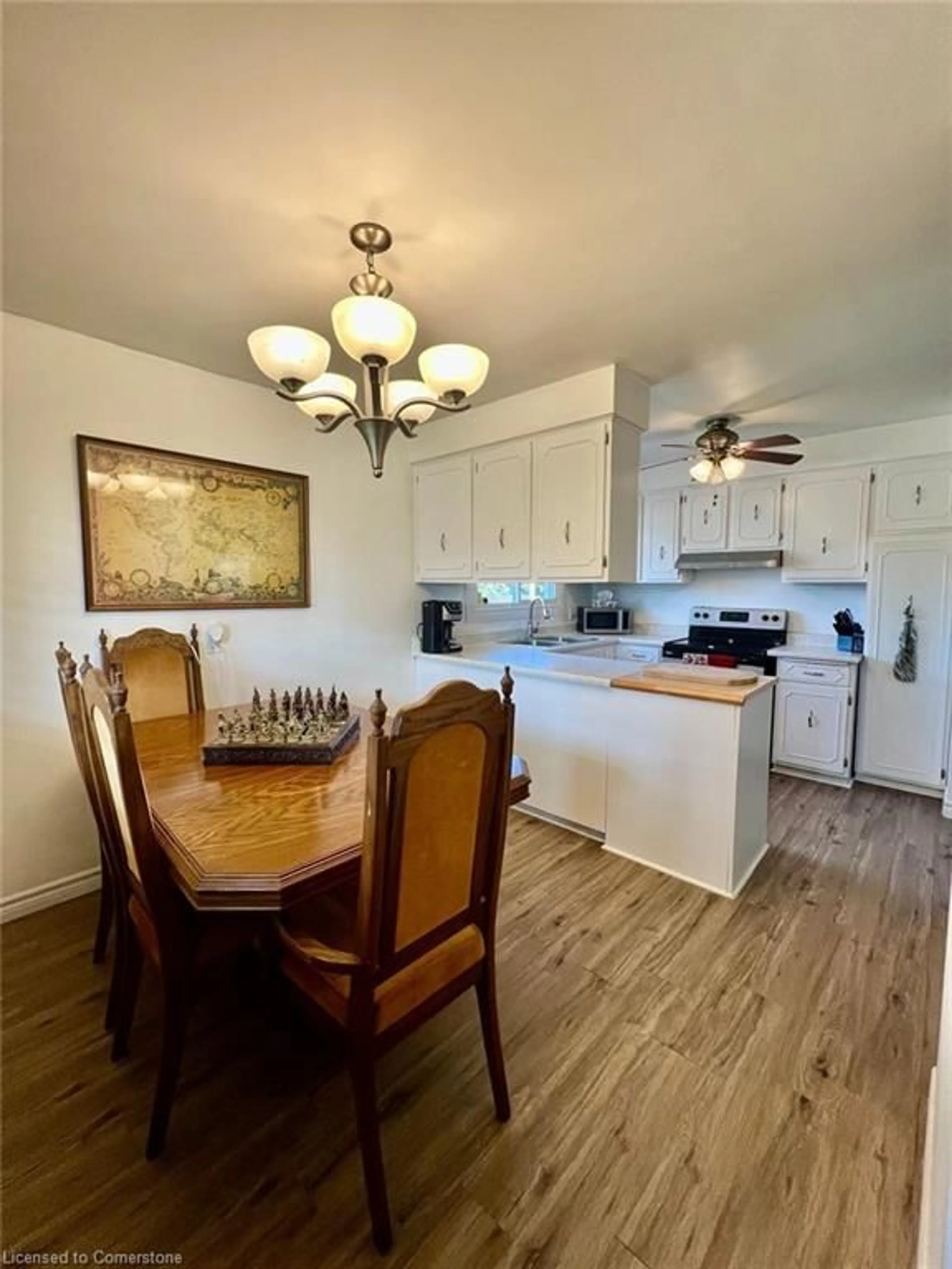 Dining room for 106 Dunsdon St, Brantford Ontario N3R 3J5