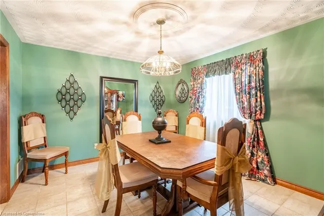 Additional property image - 9 Sugarberry Crt