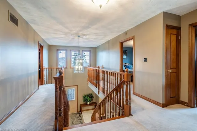 Additional property image - 9 Sugarberry Crt