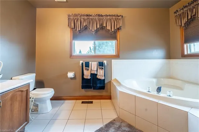 Additional property image - 9 Sugarberry Crt