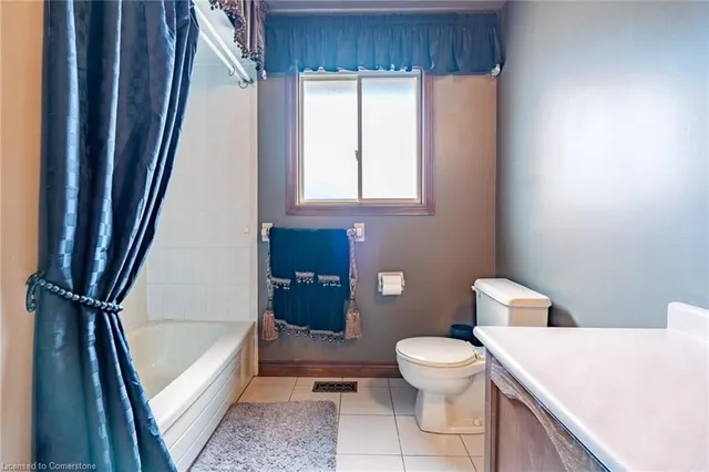 Additional property image - 9 Sugarberry Crt