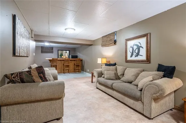 Additional property image - 9 Sugarberry Crt