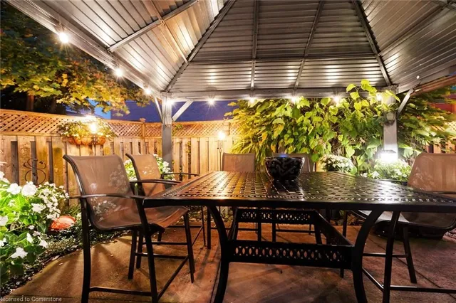 Additional property image - 9 Sugarberry Crt