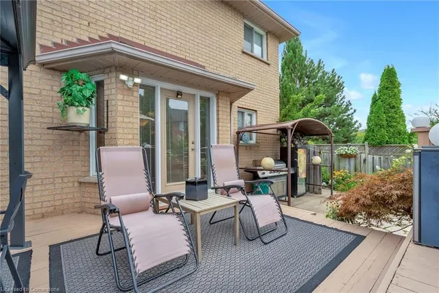 Additional property image - 9 Sugarberry Crt