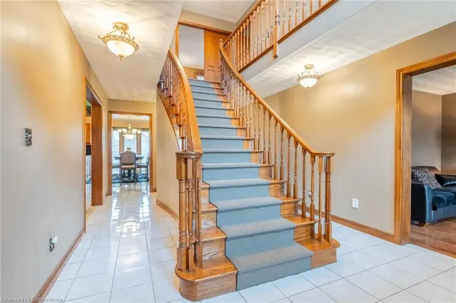 Additional property image - 9 Sugarberry Crt