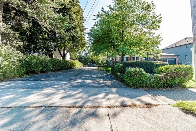 Additional property image - 182 Concession St