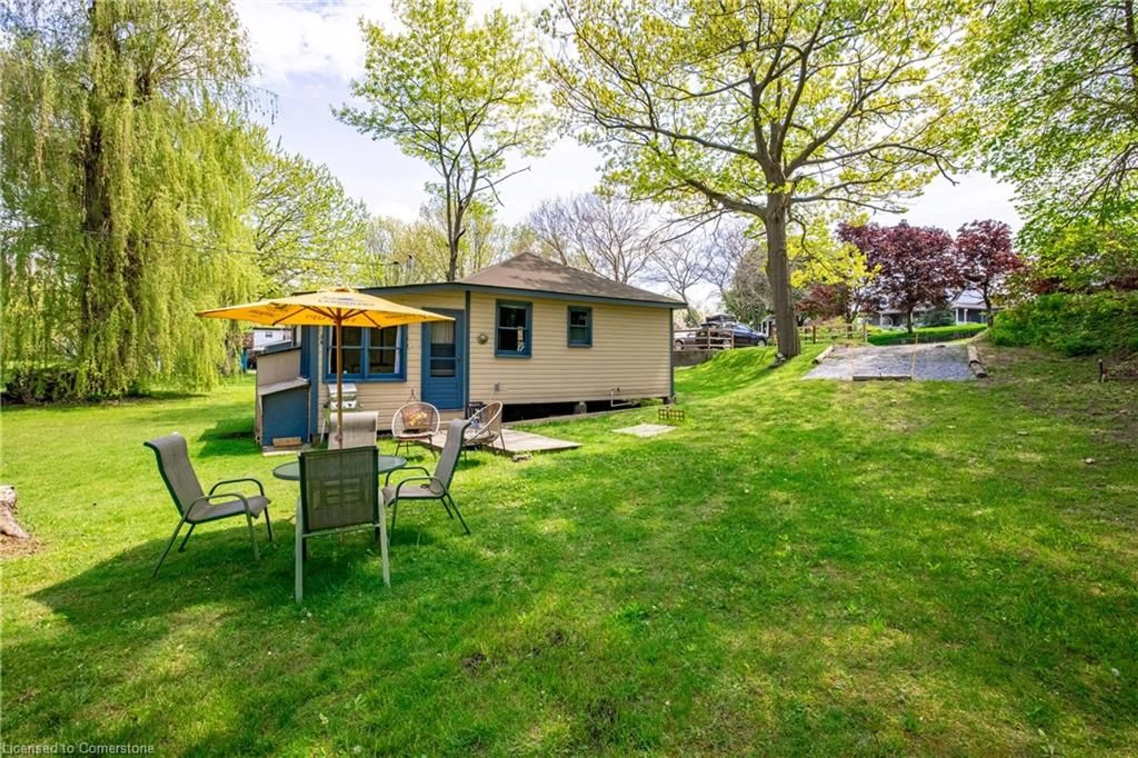 Patio, cottage for 10340 Lakeshore Rd, Port Colborne Ontario L3K 5V4