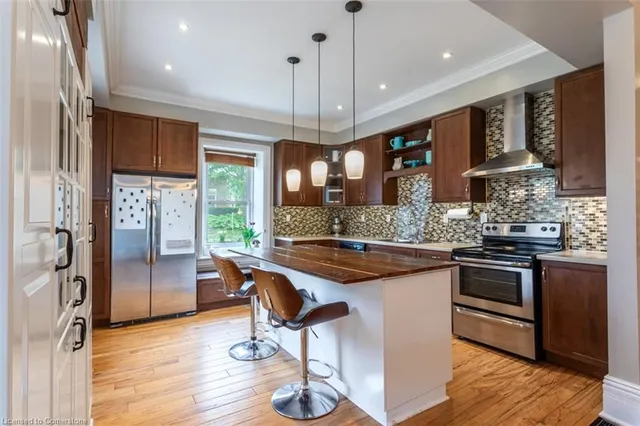 Additional property image - 1539 Brock Rd