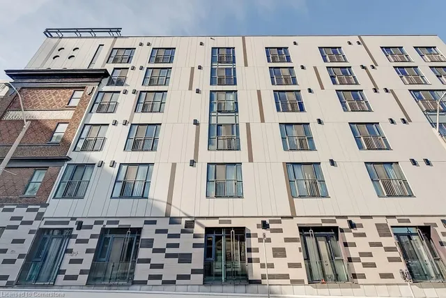 Additional property image - 121 King St Unit 106