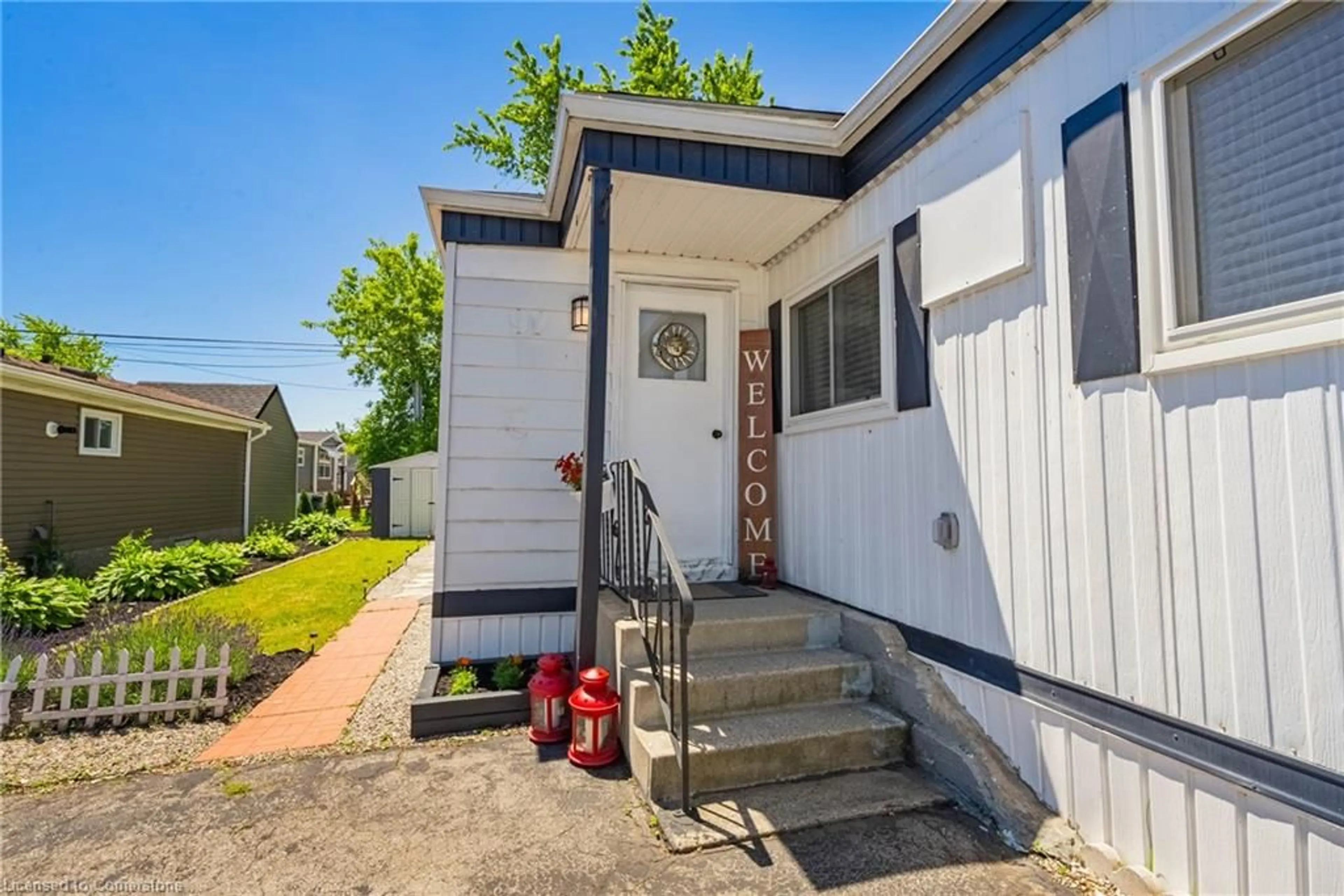 Frontside or backside of a home, cottage for 4594 Martha Lane, Beamsville Ontario L0R 1B1