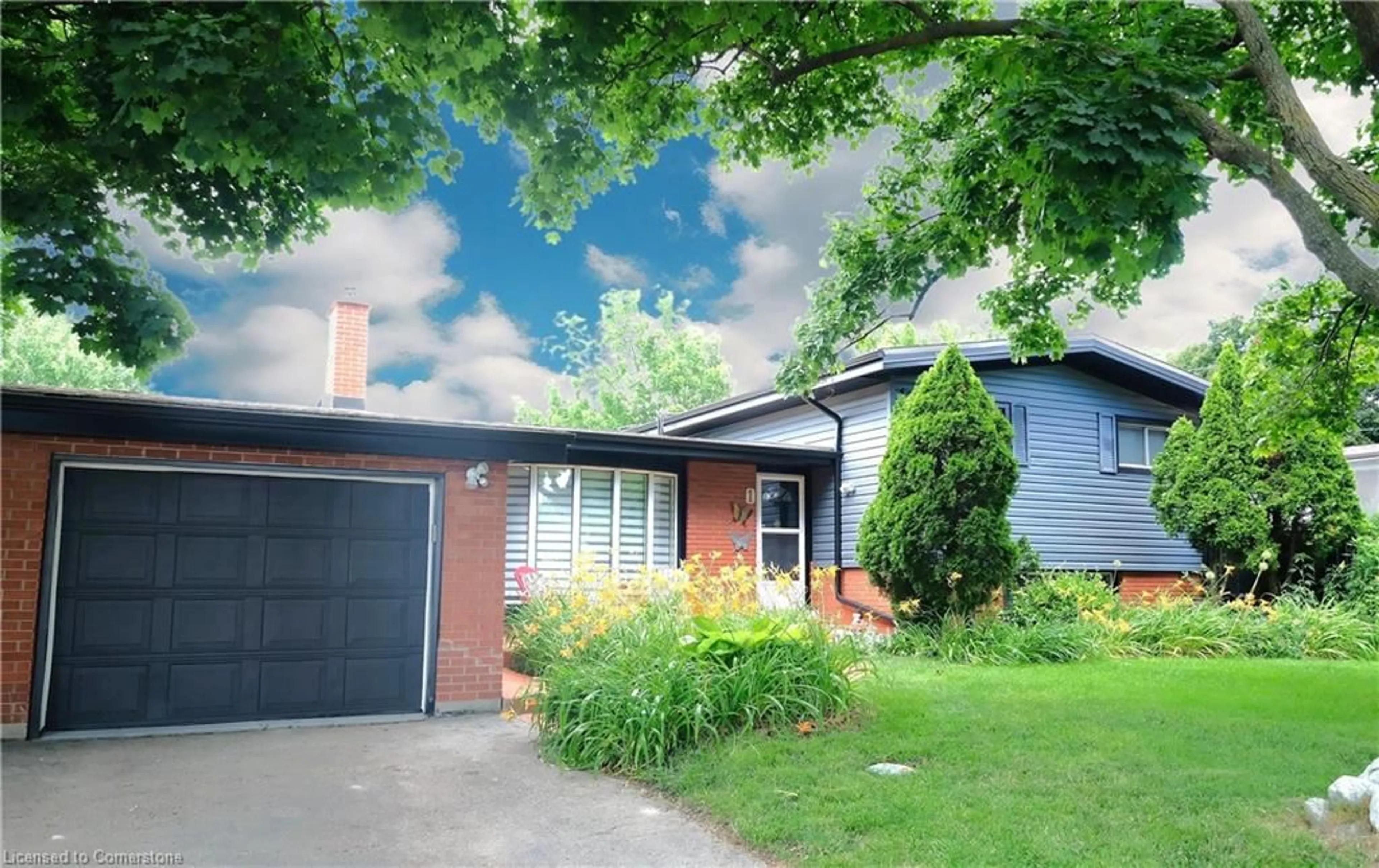 Frontside or backside of a home, cottage for 1 Briarwood Cres, Hamilton Ontario L9C 4B7