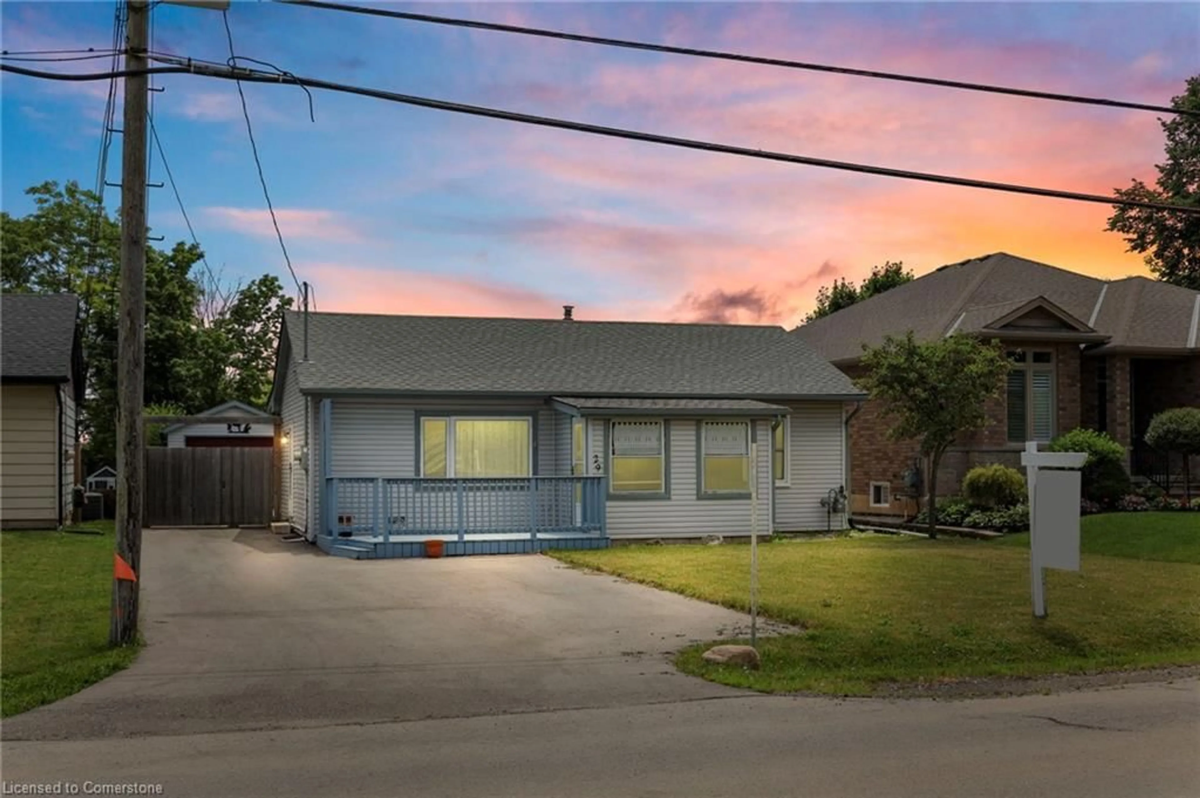 Frontside or backside of a home, the street view for 292 Mcneilly Rd, Stoney Creek Ontario L8E 5H3