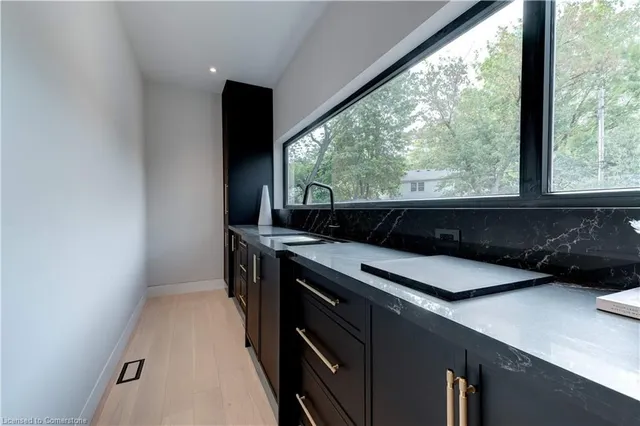 Additional property image - 298 Strathcona Dr