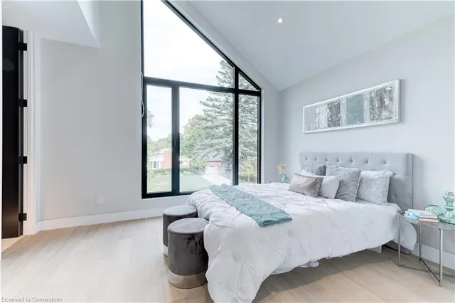 Additional property image - 298 Strathcona Dr