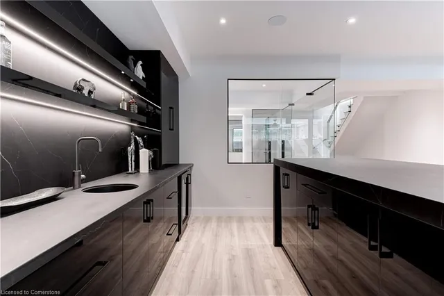 Additional property image - 298 Strathcona Dr