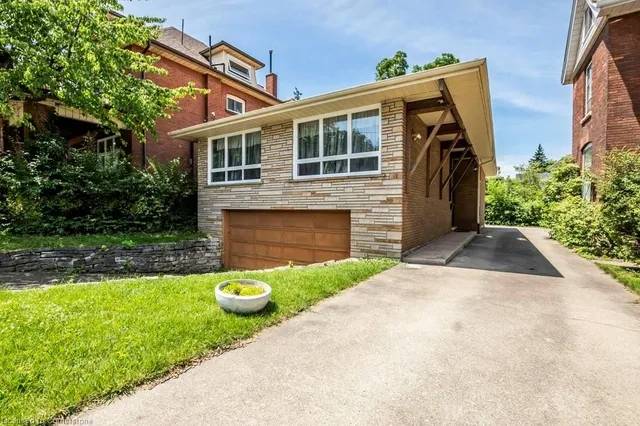 Additional property image - 16 Cottage Ave