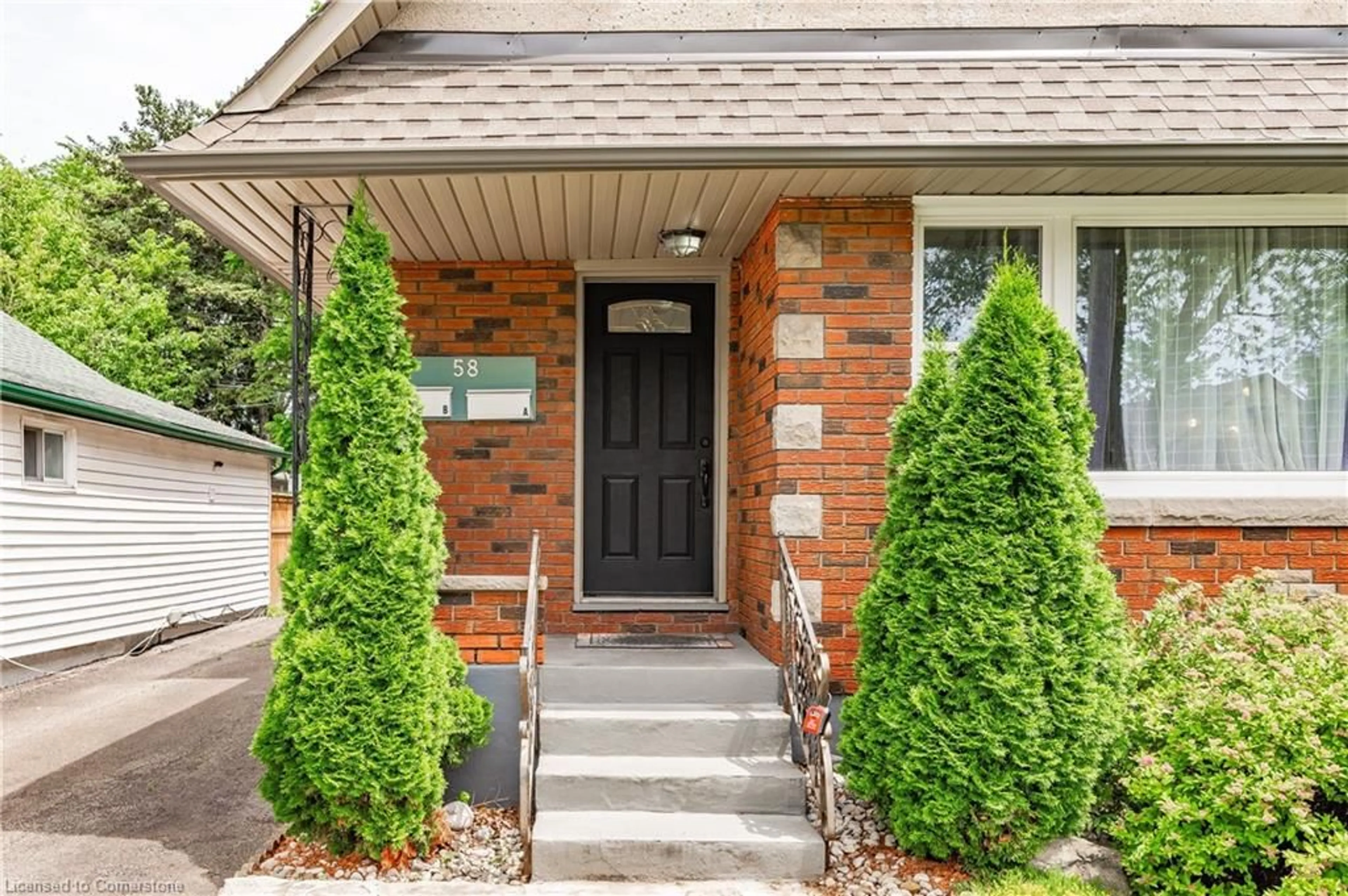 Home with brick exterior material for 58 Mildred Ave, St. Catharines Ontario L2R 6J3