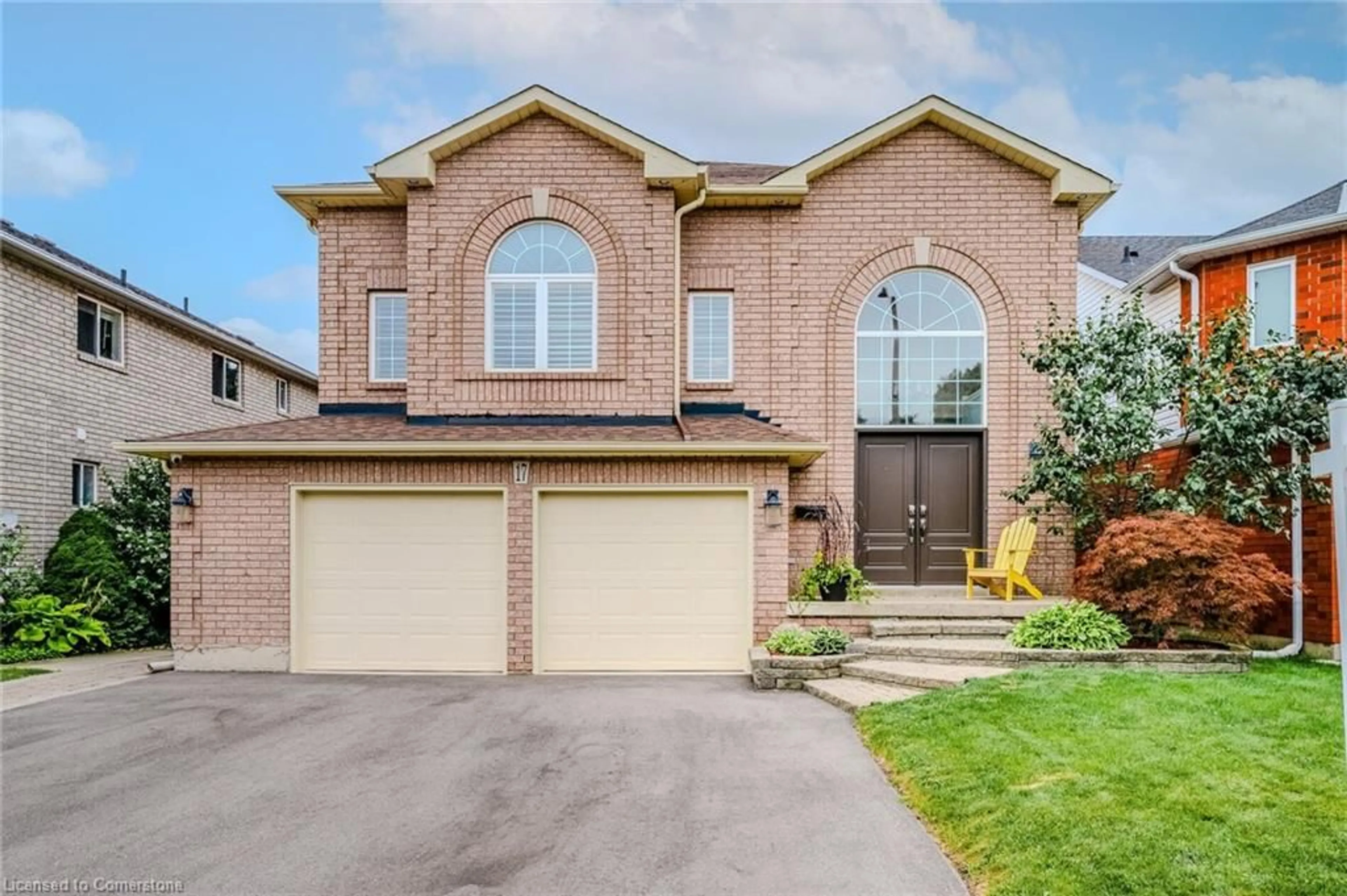 Frontside or backside of a home for 17 Chesapeake Dr, Waterdown Ontario L0R 2H6