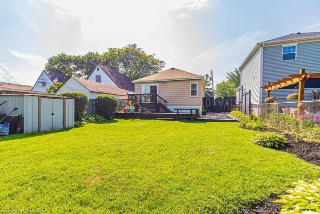 Additional property image - 229 East 28th St