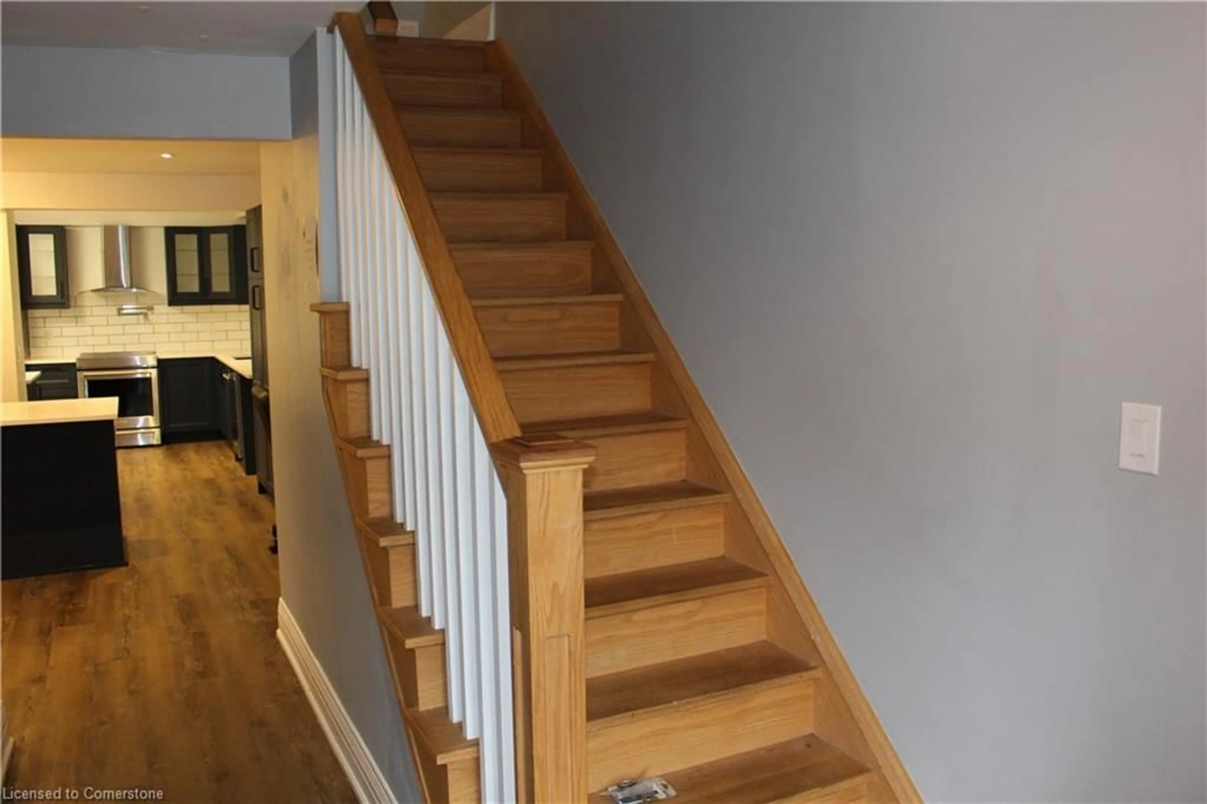 Stairs for 574 Clark Ave, Burlington Ontario L7S 1N8