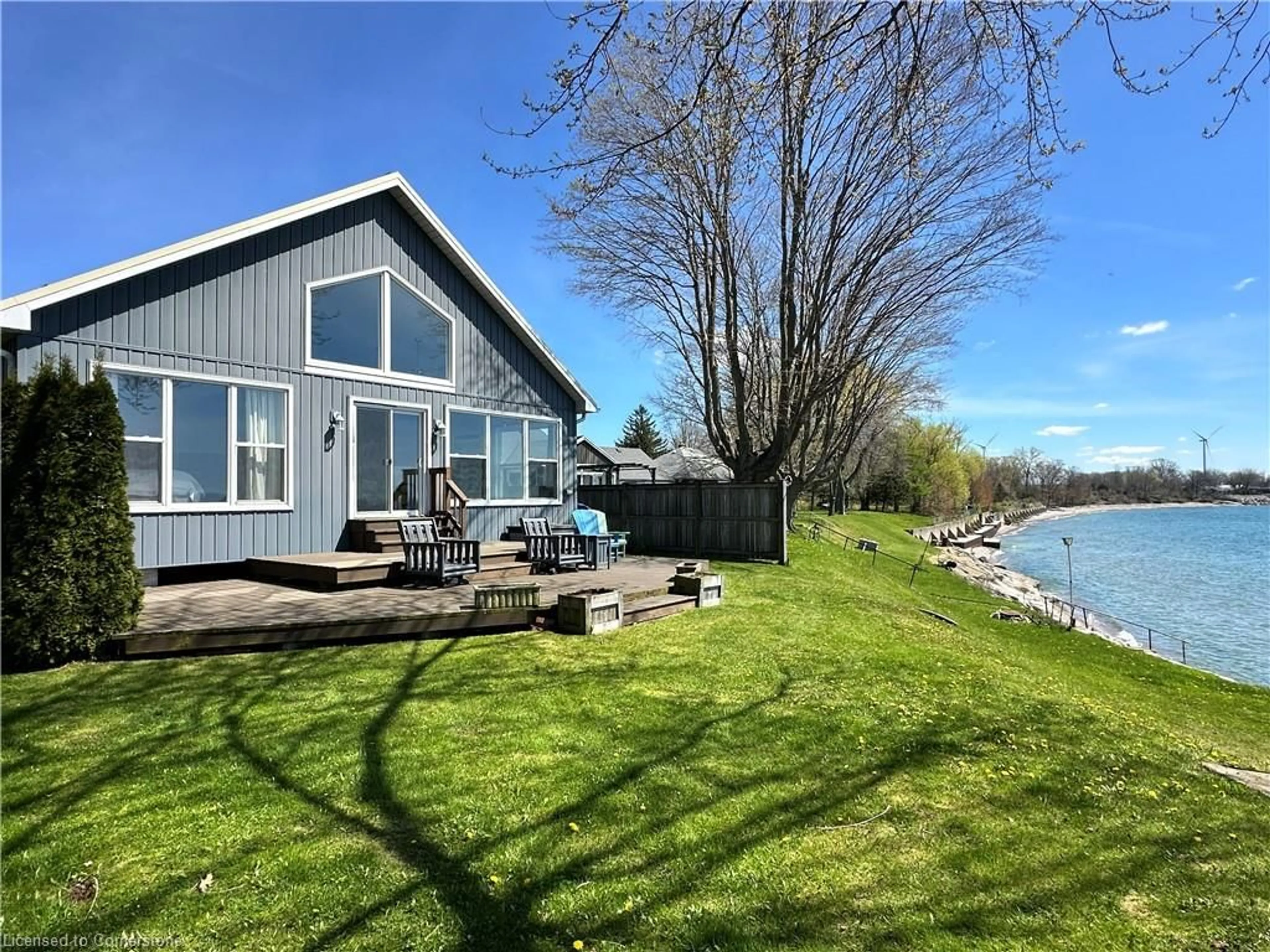 Cottage for 2894 Lakeshore Rd, Dunnville Ontario N1A 2W8