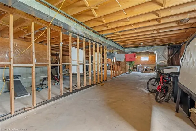 Additional property image - 3385 Binbrook Rd