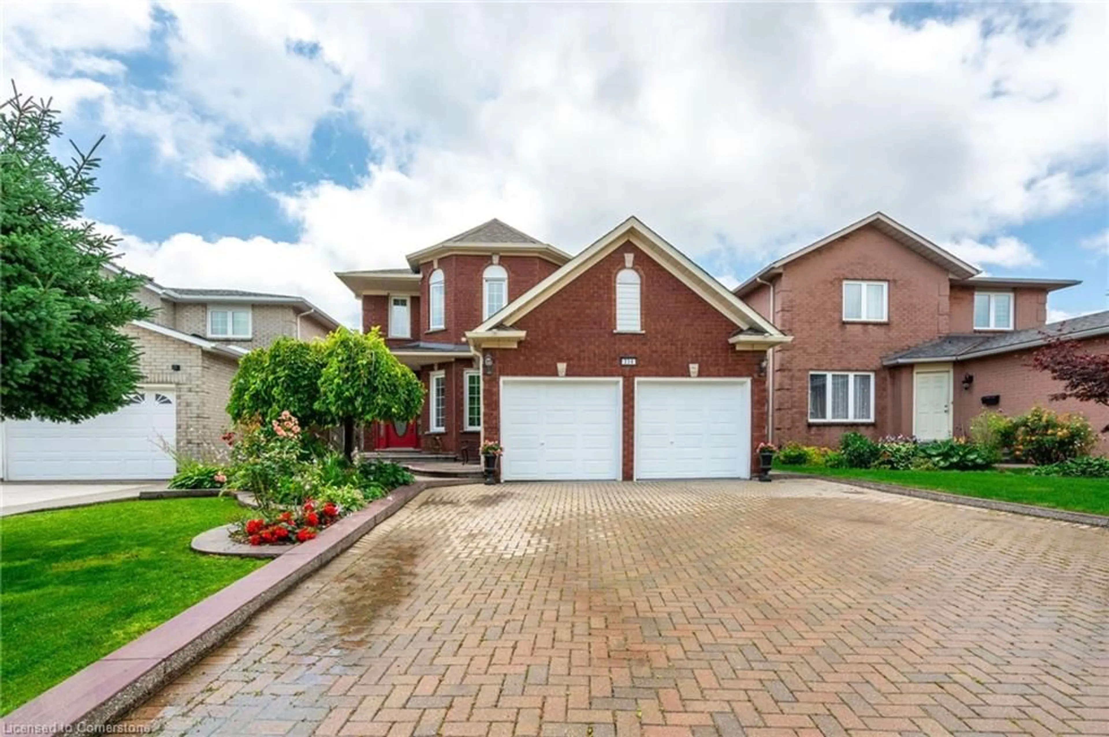 Home with brick exterior material for 334 Greencedar Dr, Hamilton Ontario L8C 7K6