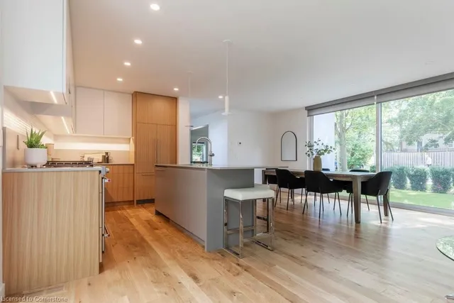 Additional property image - 315 Park St