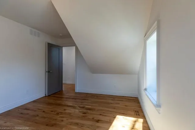 Additional property image - 315 Park St