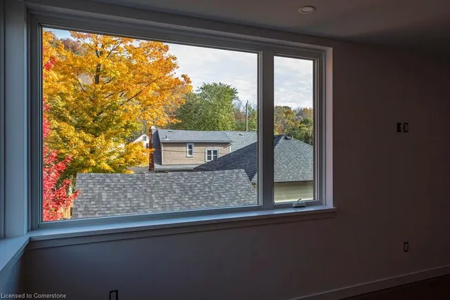 Additional property image - 315 Park St