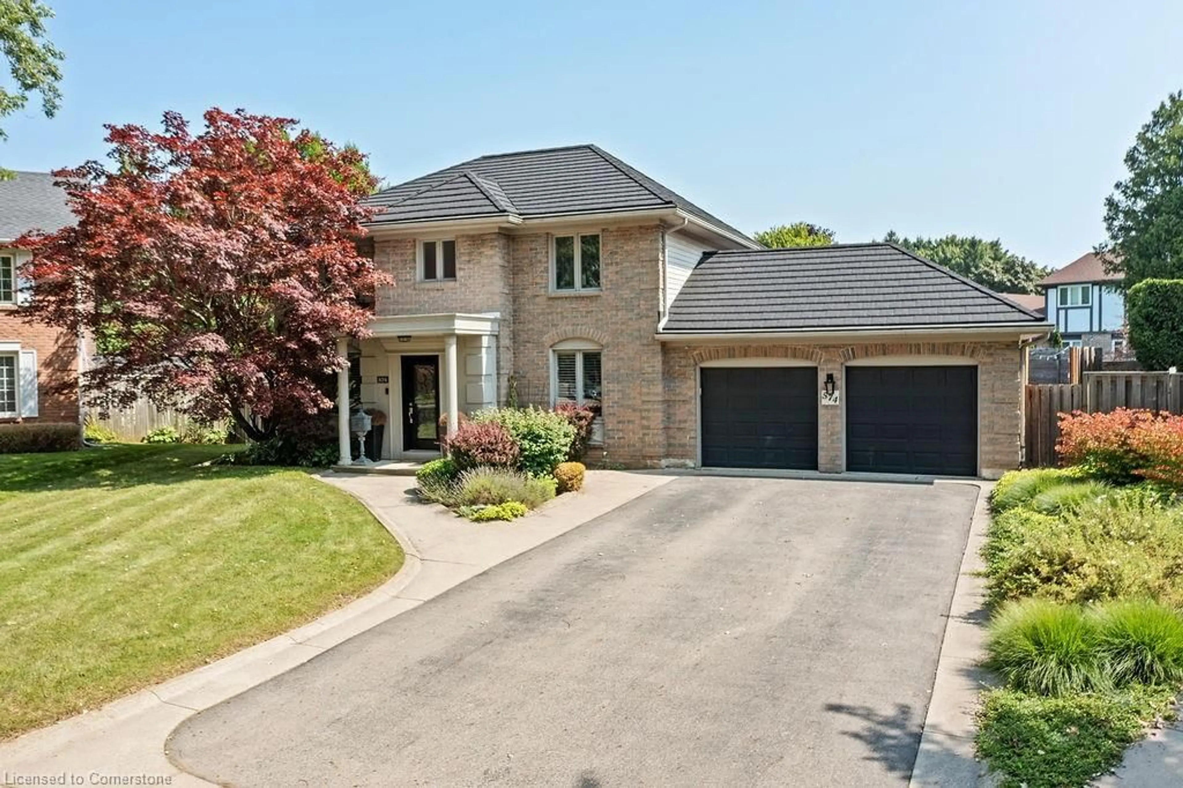 Frontside or backside of a home for 574 Tomahawk Cres, Ancaster Ontario L9G 3T5