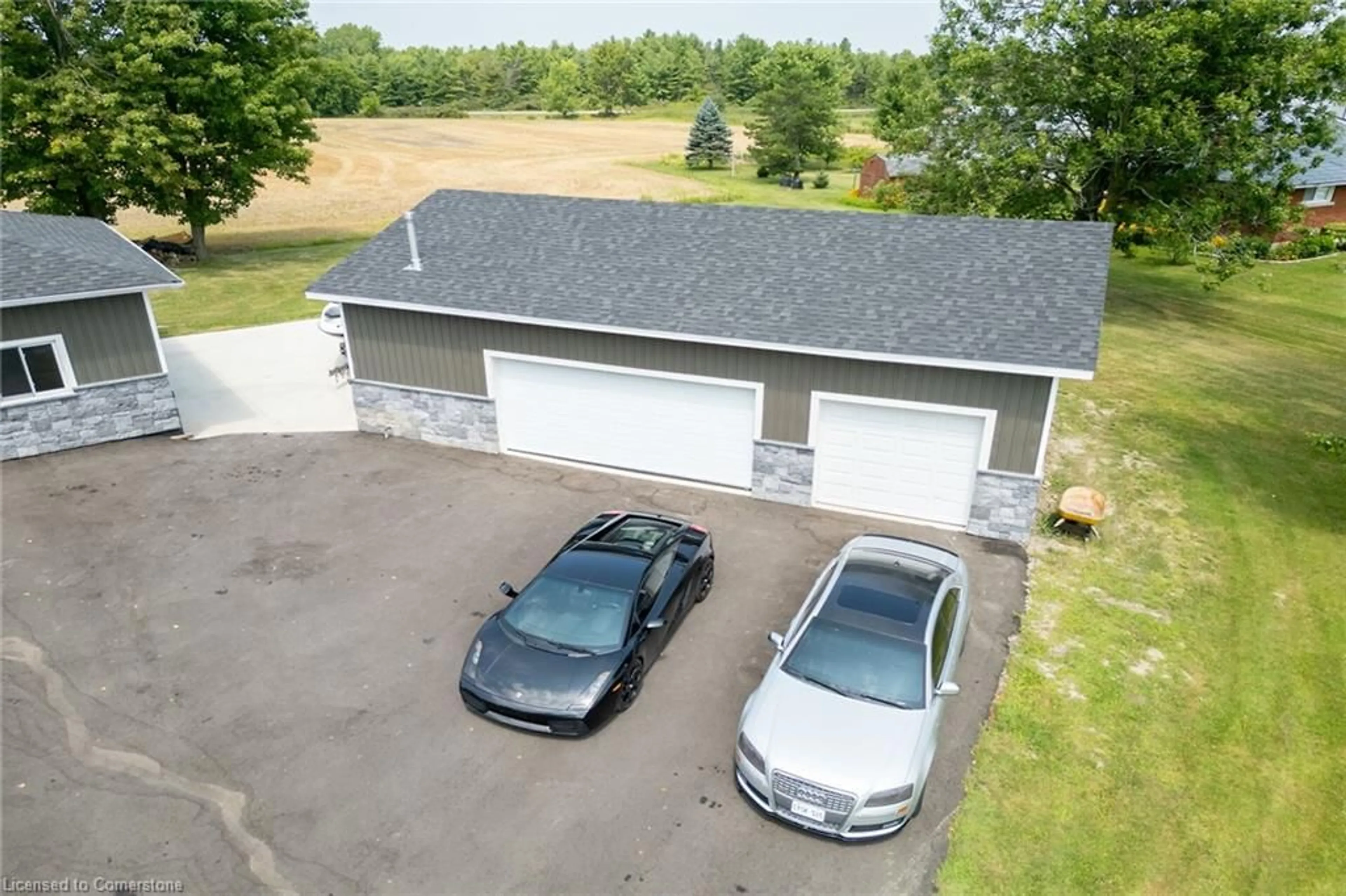 Indoor garage, cement floor for 7167 Rainham Rd, Dunnville Ontario N1A 2W8