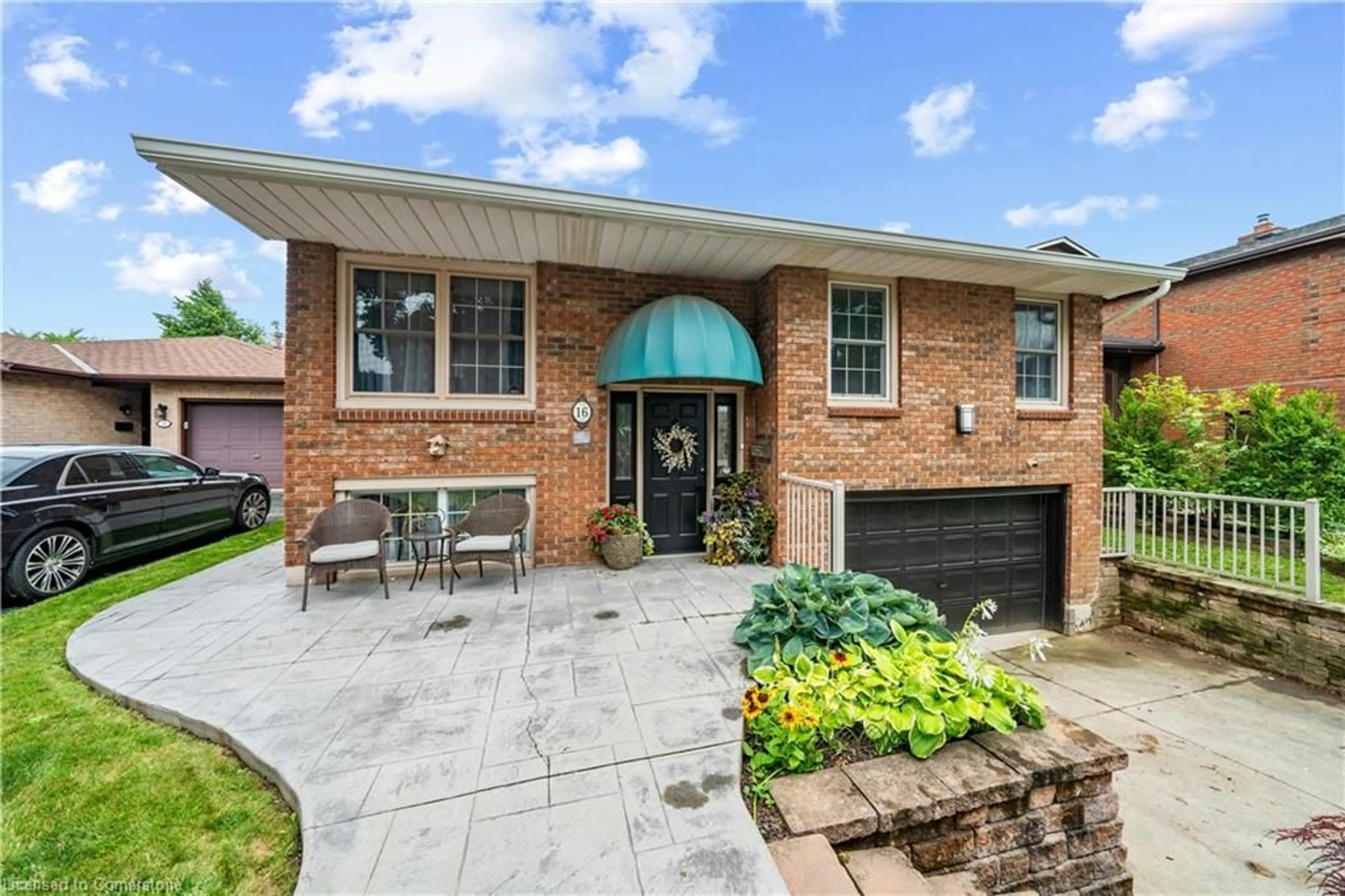 Home with brick exterior material for 16 Canfield Crt, Stoney Creek Ontario L8J 2B7