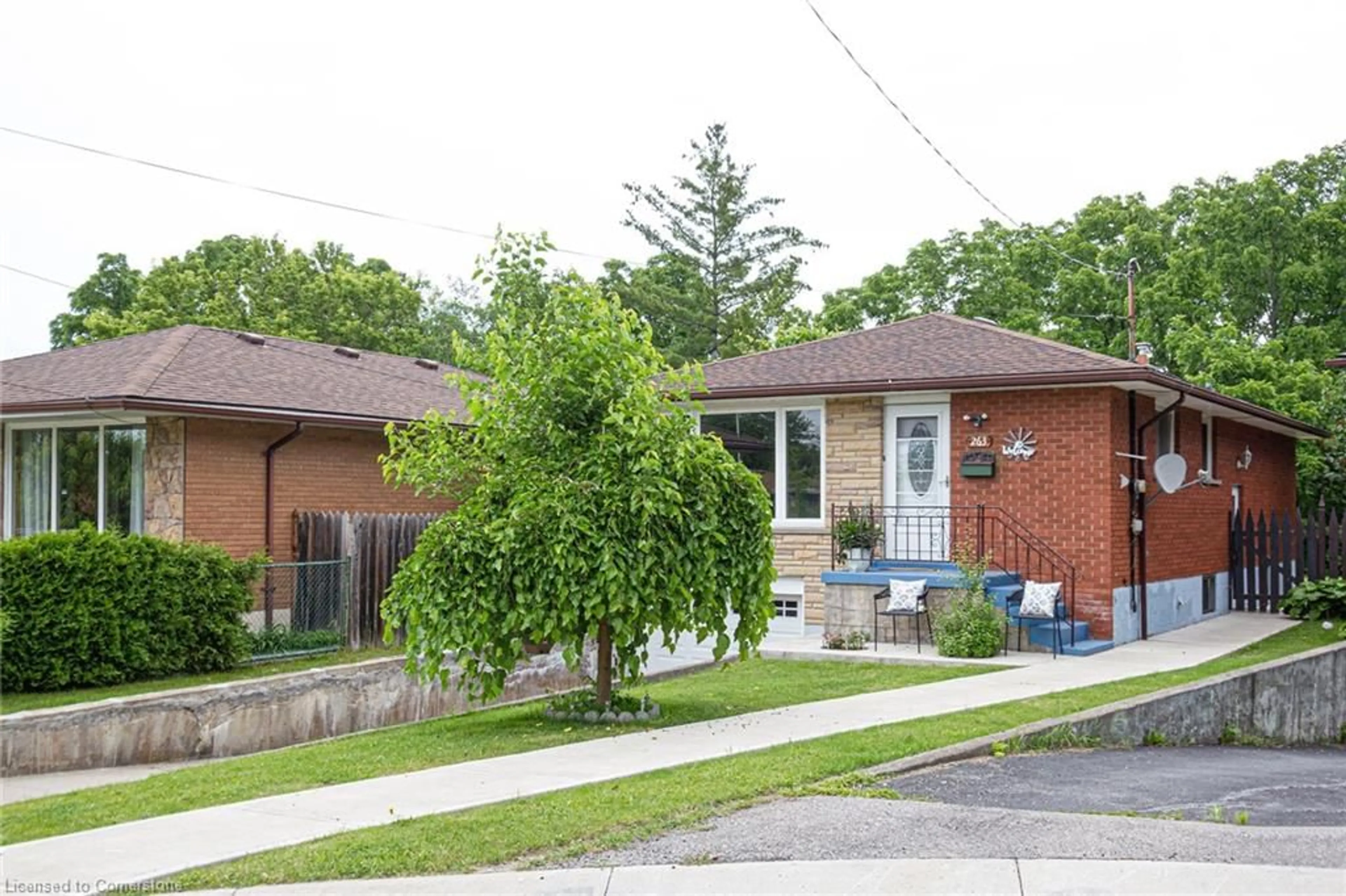 Home with brick exterior material for 263 Fairridge Rd, Hamilton Ontario L8K 5M3