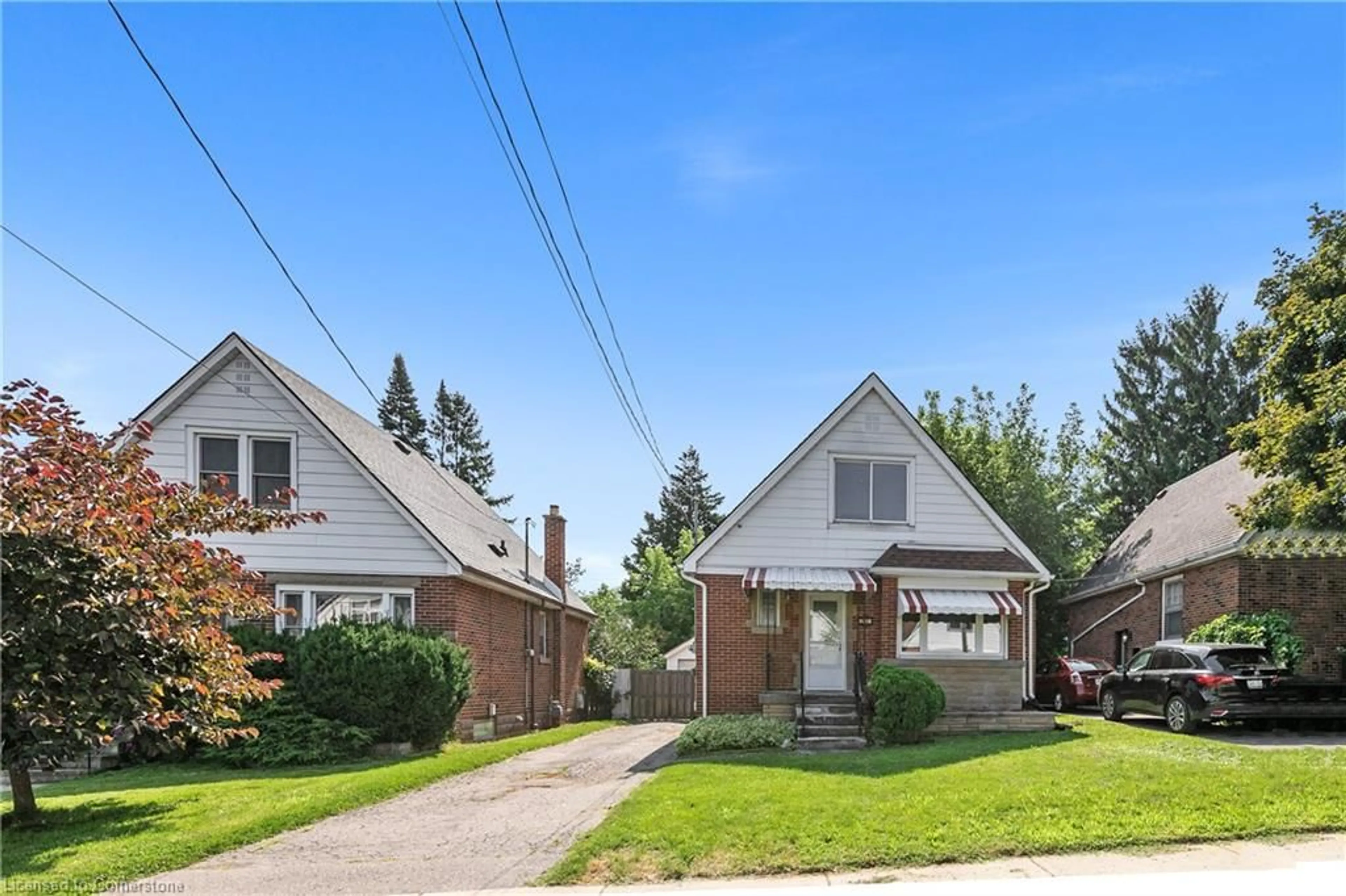 Frontside or backside of a home, cottage for 243 Holmesdale Ave, Hamilton Ontario L8K 3M6