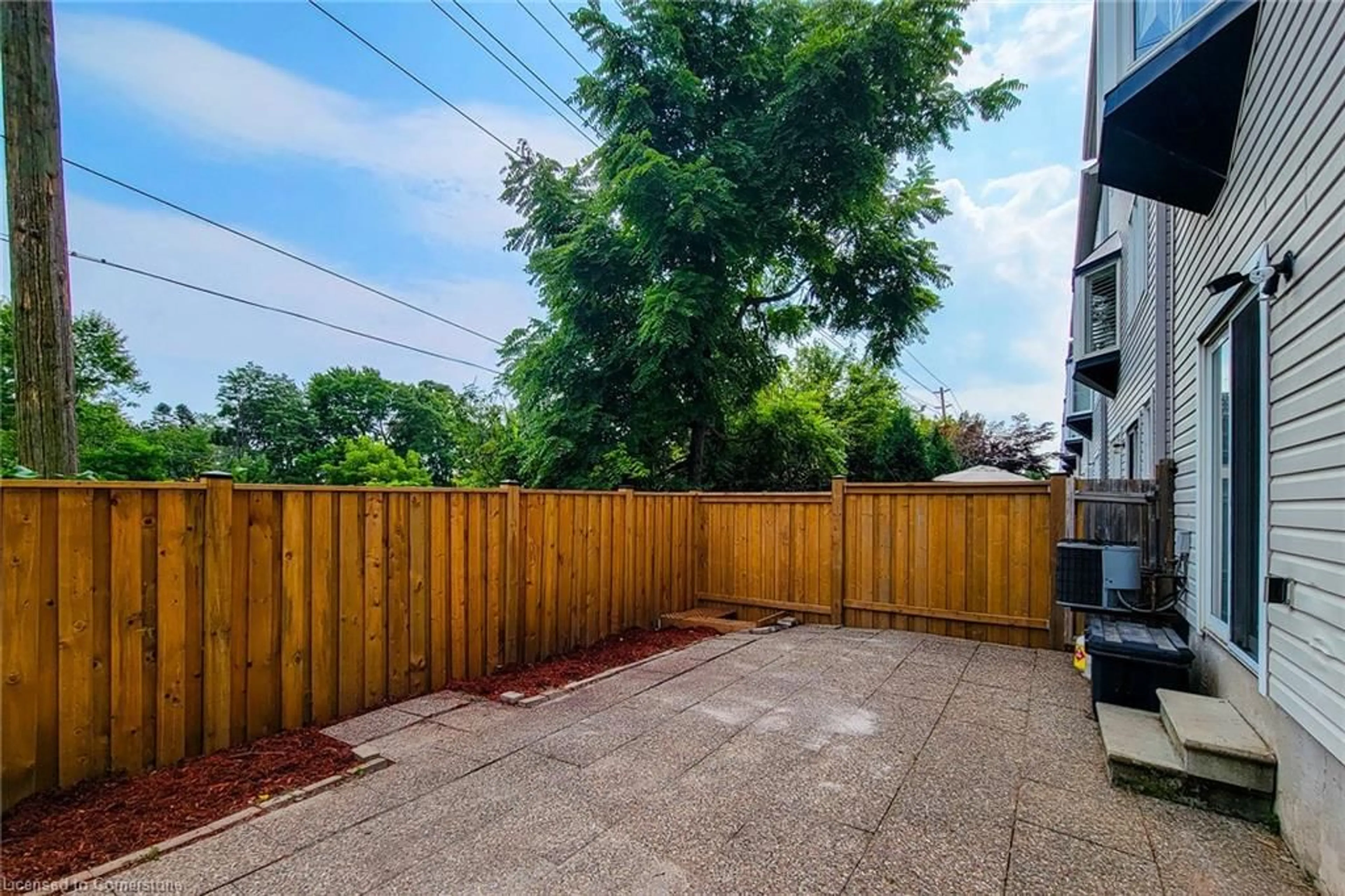 Patio, street for 5090 Fairview St #8, Burlington Ontario L7L 7H5