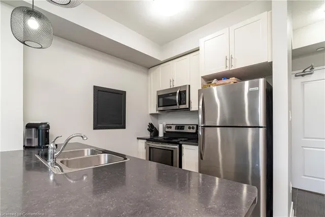 Additional property image - 125 Shoreview Pl Unit 226