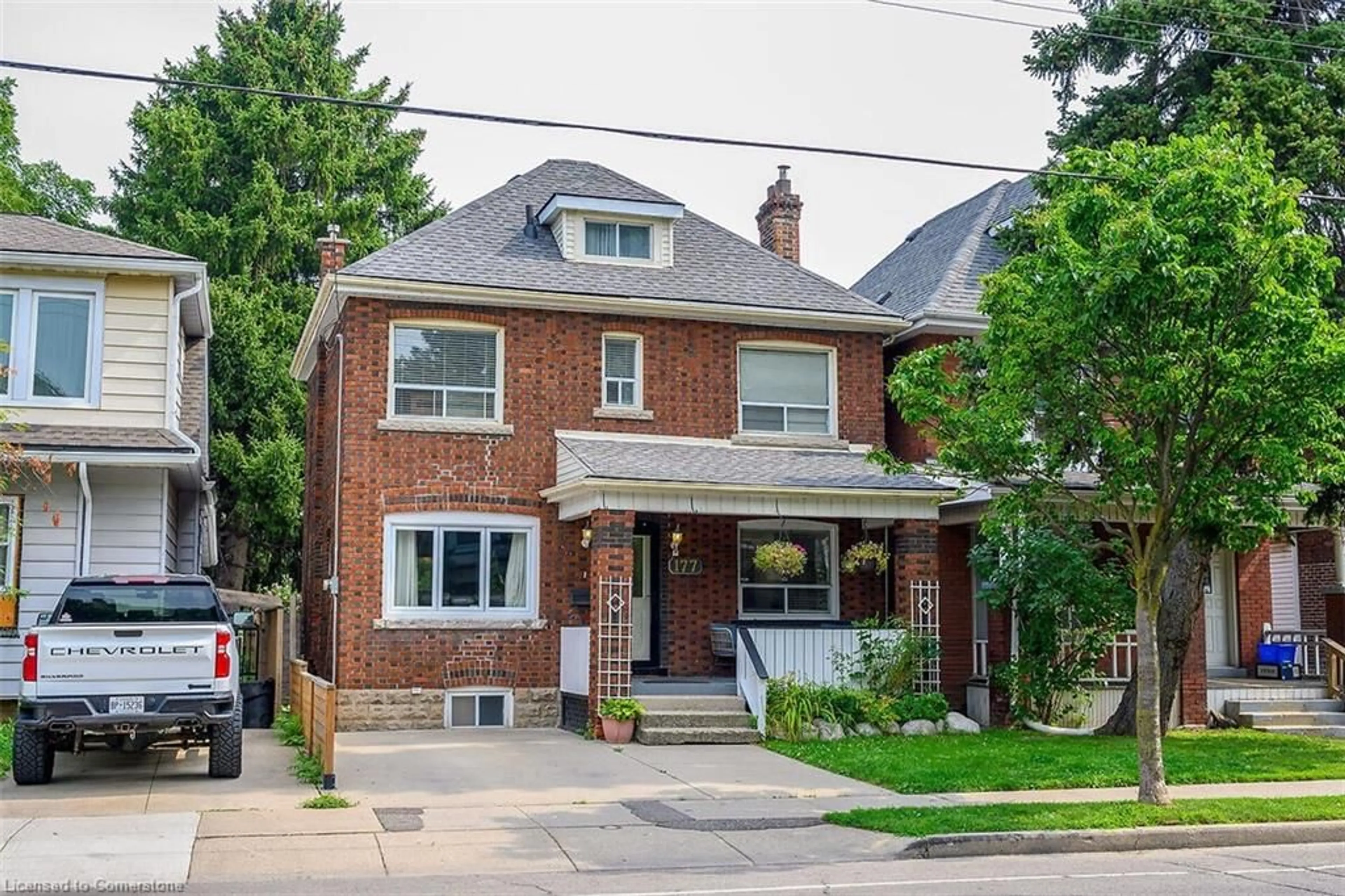 Home with brick exterior material for 177 Maplewood Ave, Hamilton Ontario L8M 1X6