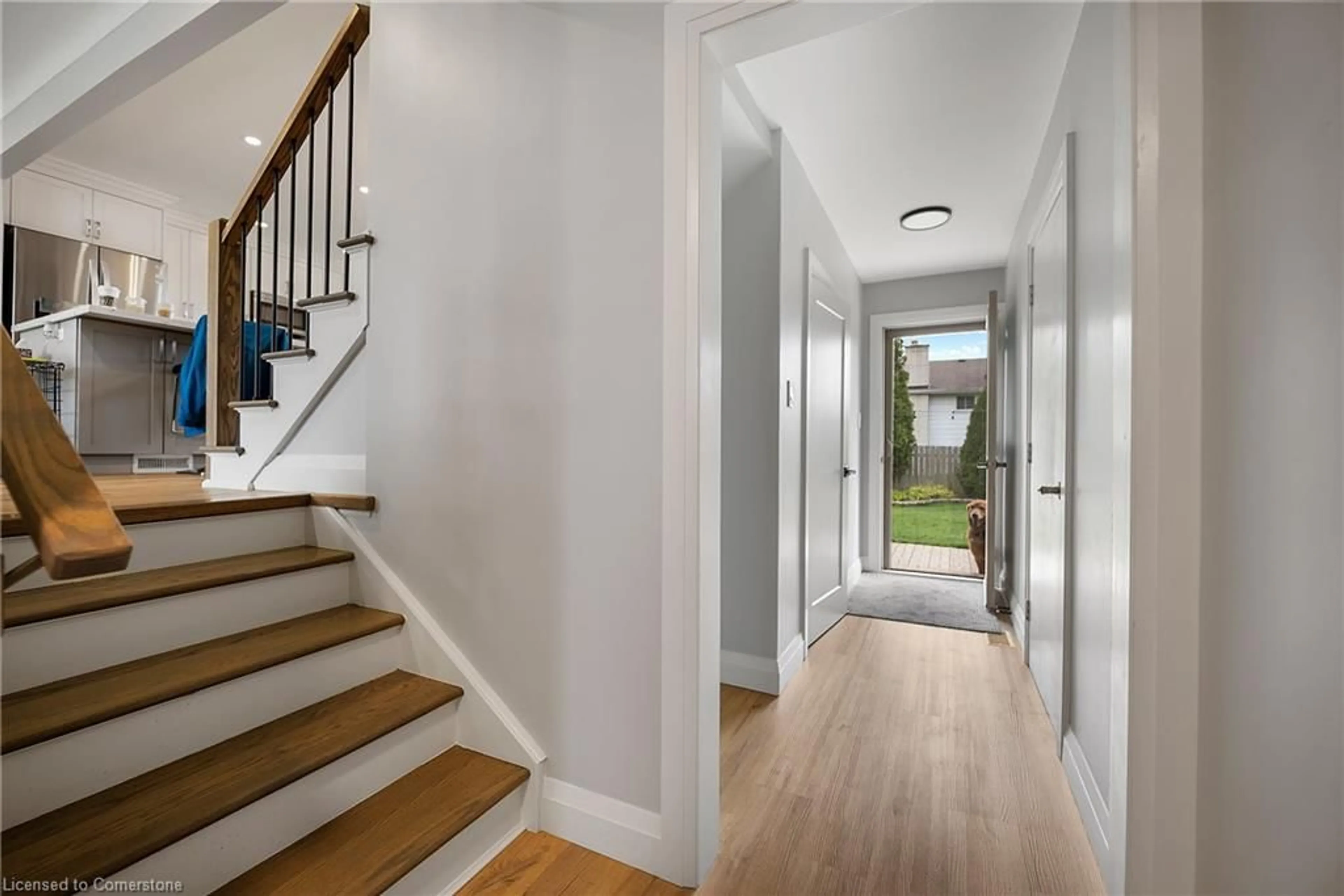 Indoor entryway, wood floors for 6146 Monterey Ave, Niagara Falls Ontario L2H 2A4