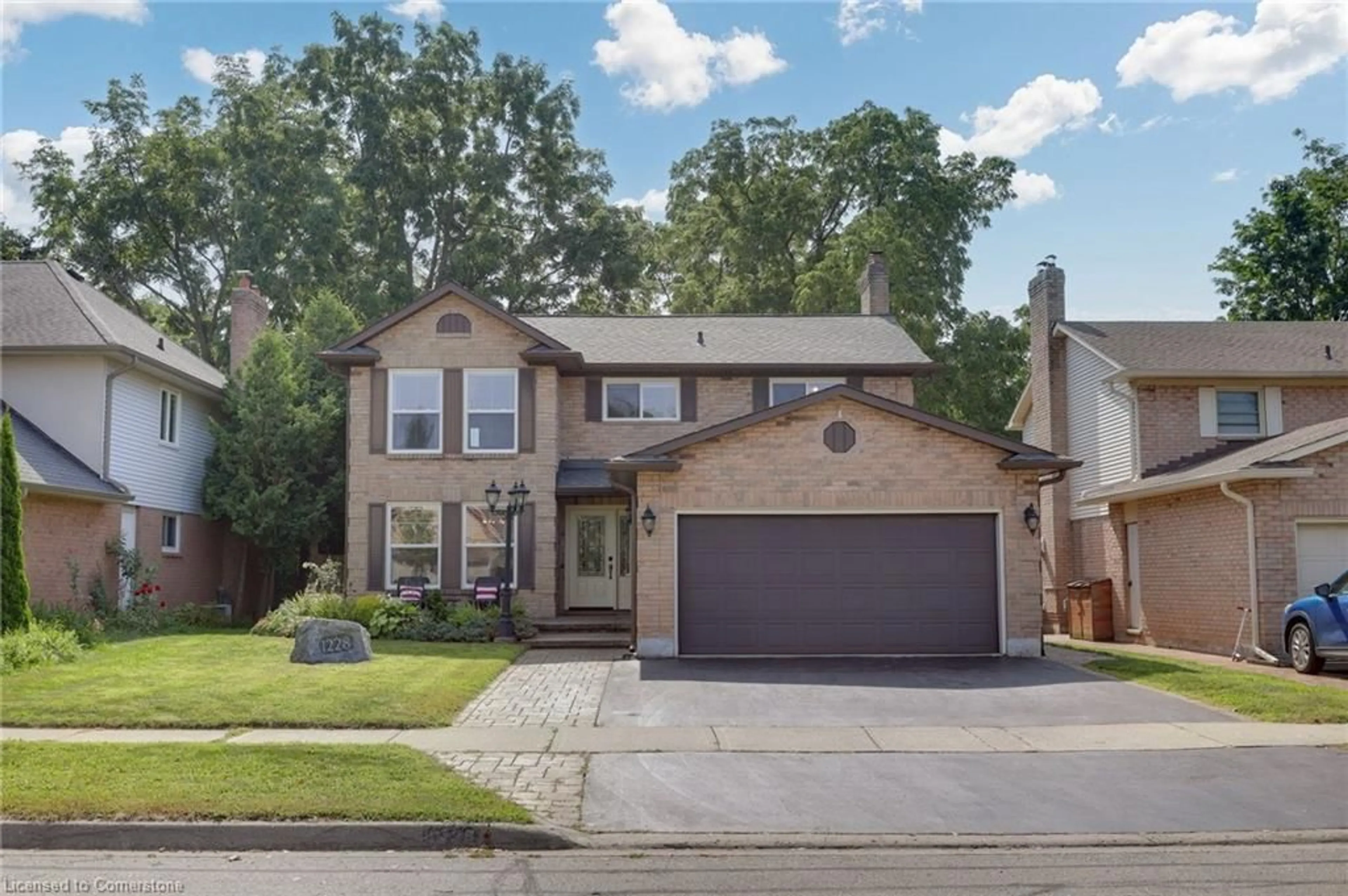 Frontside or backside of a home, the street view for 1228 Hammond St, Burlington Ontario L7S 2A5