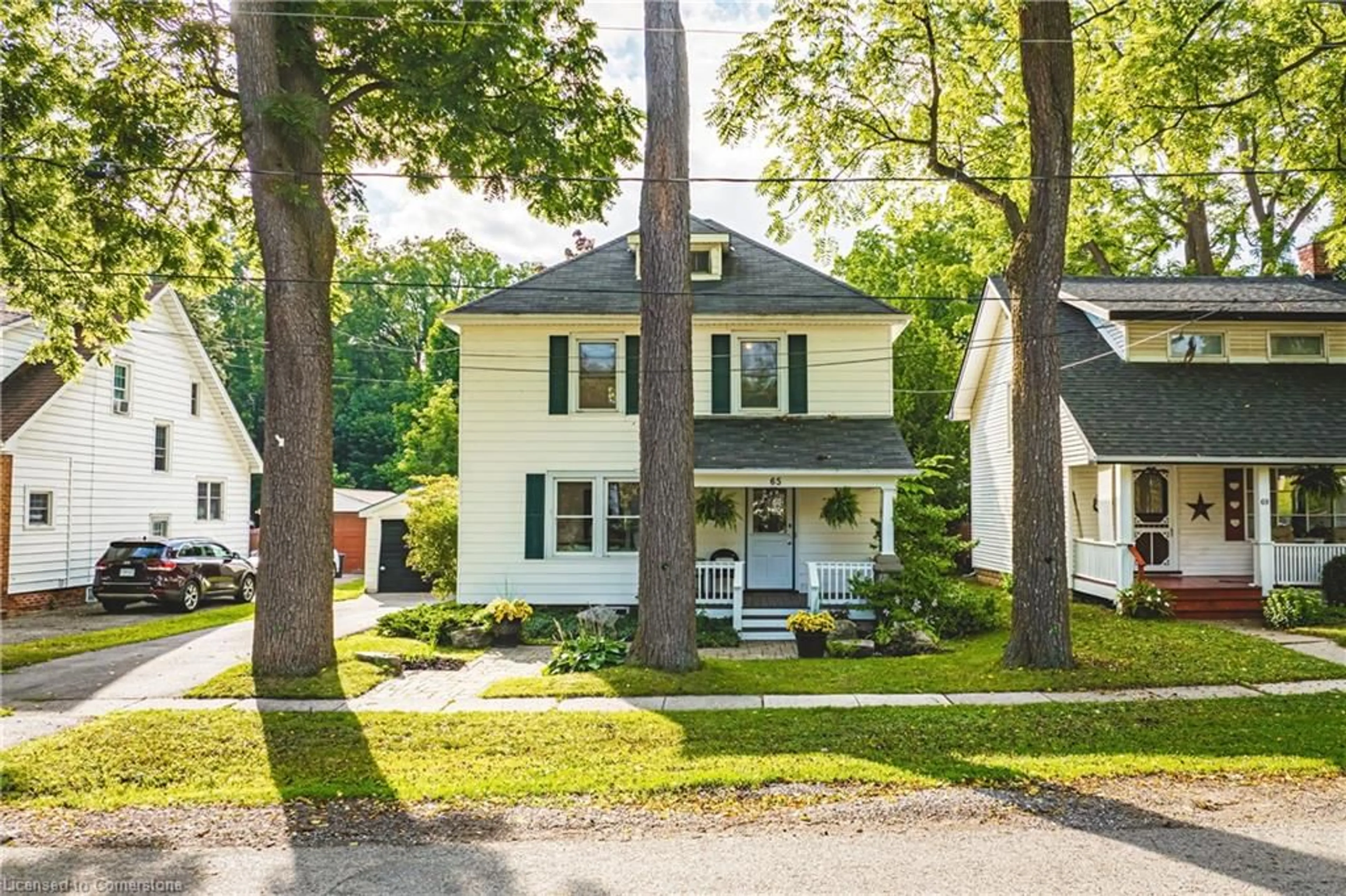 Frontside or backside of a home, cottage for 65 Banff St, Caledonia Ontario N3W 1C2