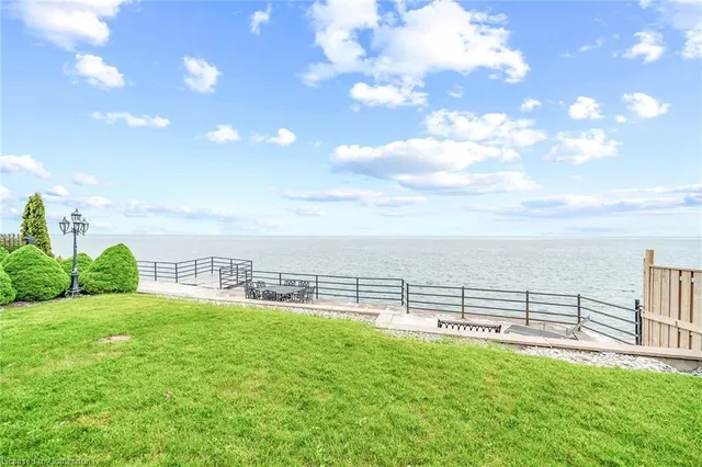 Additional property image - 94 Seabreeze Cres