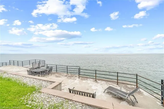 Additional property image - 94 Seabreeze Cres