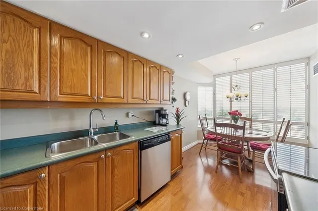 Additional property image - 26 Hanover Rd Unit 1601